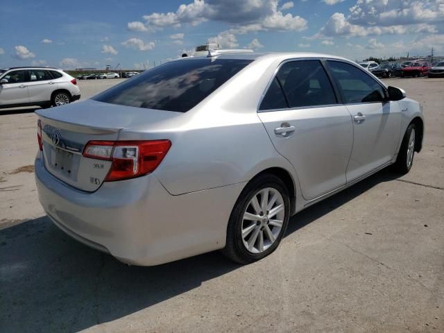 Toyota Camry Hybrid • 2012 • 12 km 5