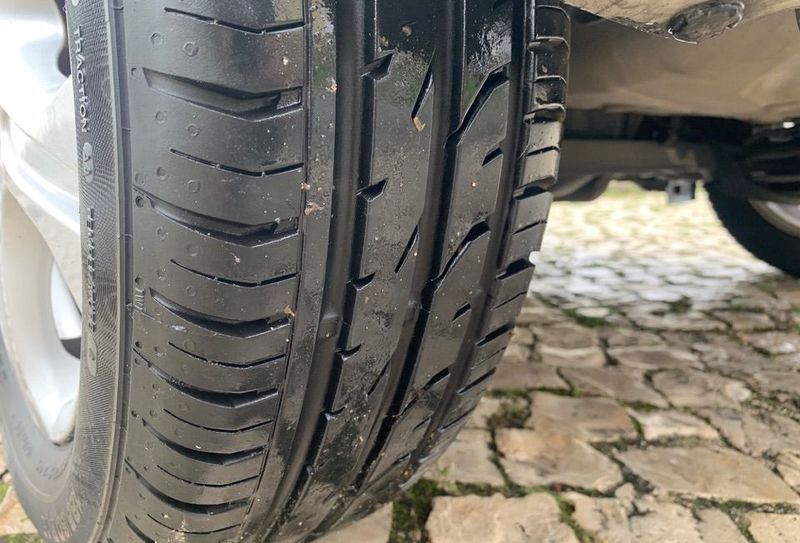 Toyota Yaris • 2010 • 196,000 km 10