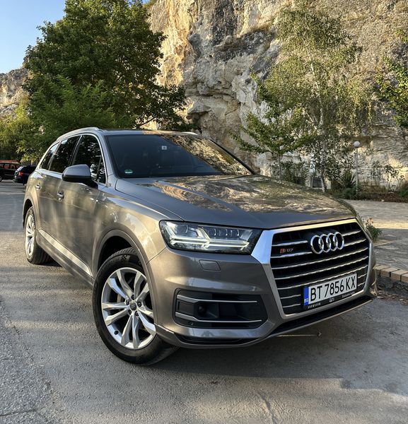 Audi Q7 • 2016 • 300,000 km 1