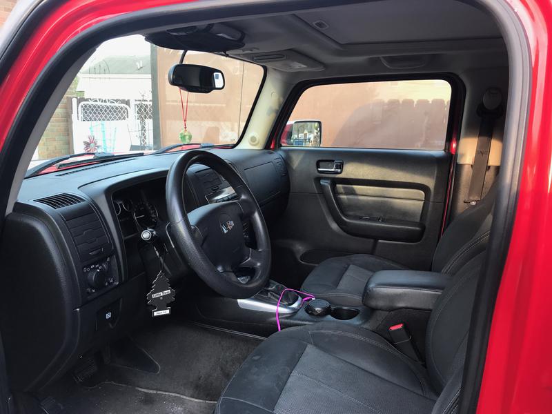 Hummer H3 • 2007 • 120,000 km 15