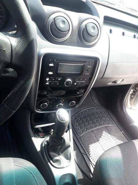 Renault Duster • 2014 • 175,000 km 4