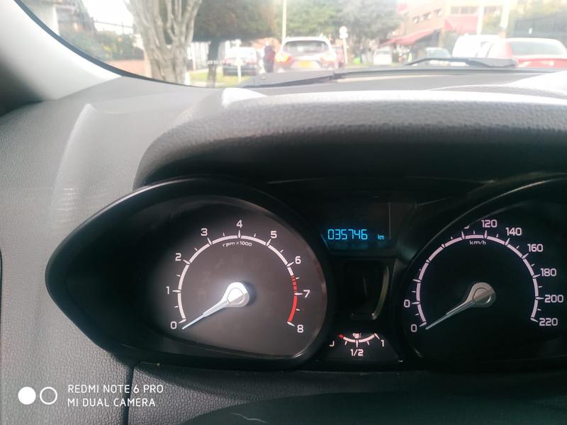 Ford EcoSport • 2015 • 35,000 km 4