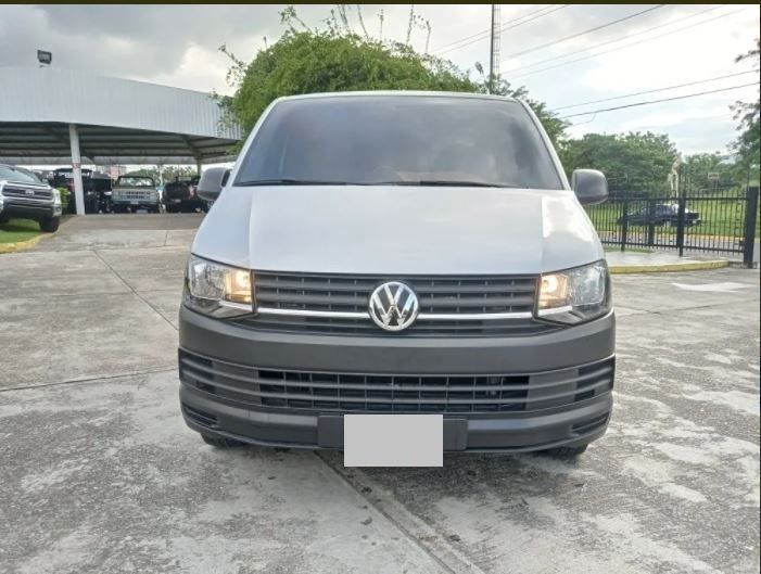 Volkswagen T5 Transporter Shuttle • 2016 • 90,903 km 3
