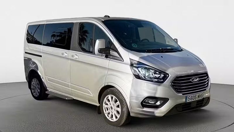 Ford Tourneo Custom • 2023 • 30,552 km 8