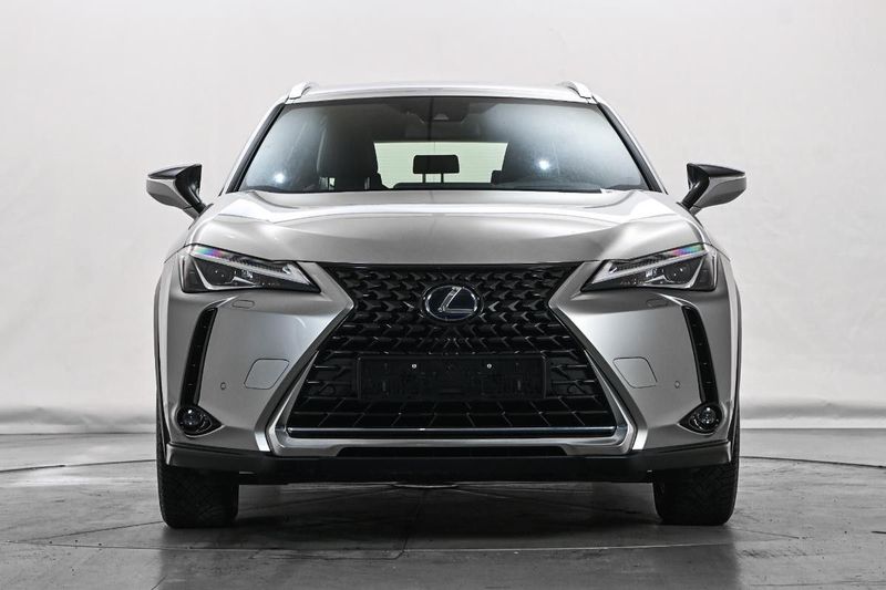 Lexus UX • 2021 • 44,008 km 1