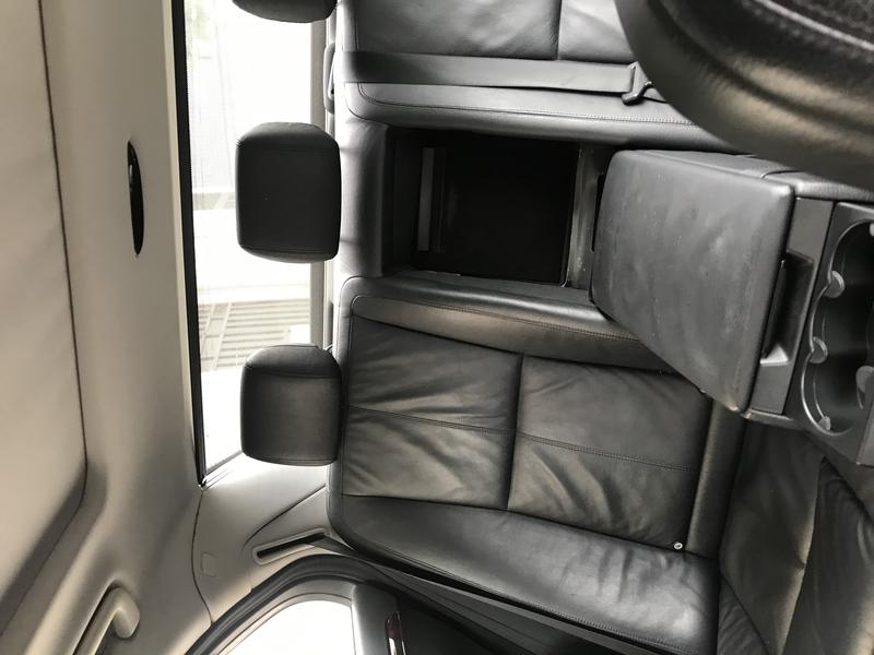 Mercedes-Benz S • 2009 • 120,000 km 10