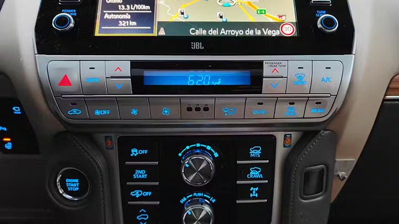 Toyota Land Cruiser • 2022 • 116,987 km 35