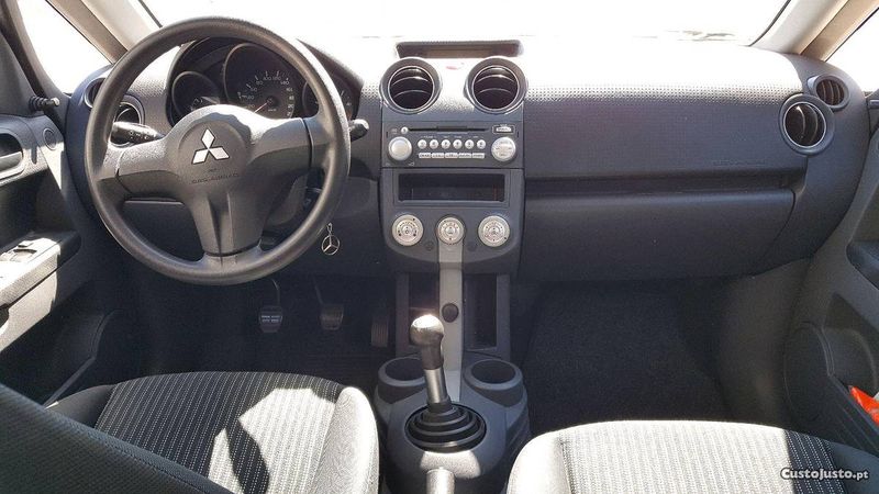 Mitsubishi Colt • 2008 • 60,000 km 4