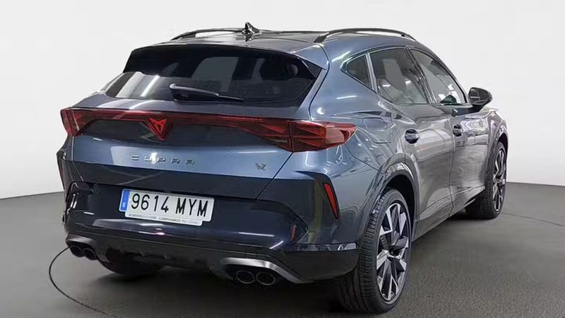 Seat Leon • 2025 • 7,400 km 5