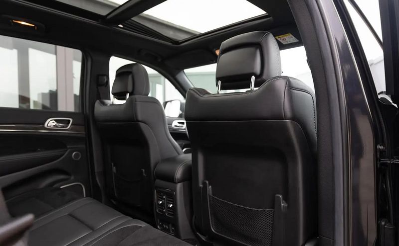 Jeep Grand Cherokee • 2014 • 101,000 km 14