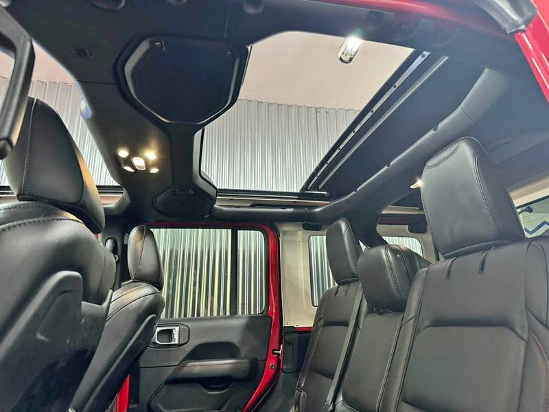 Jeep Wrangler • 2020 • 93,000 km 10