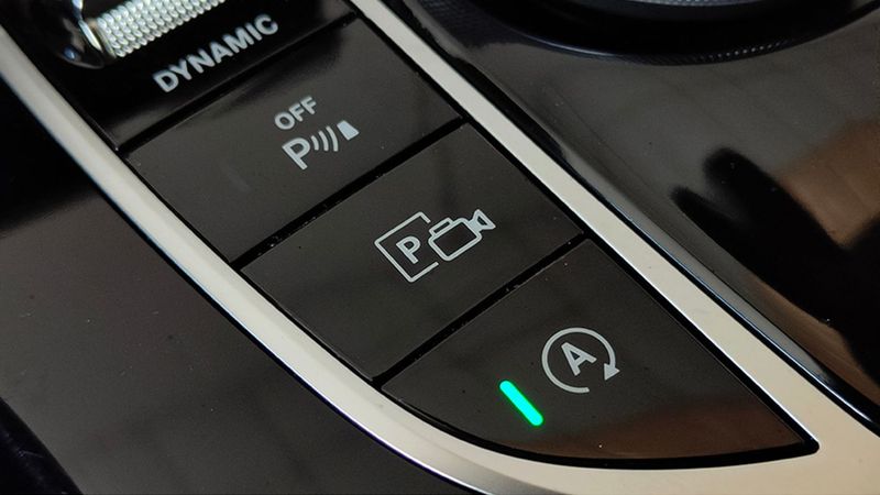 Mercedes-Benz C-Class • 2020 • 78,449 km 30