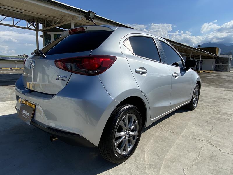 Mazda 2 • 2021 • 8,000 km 8