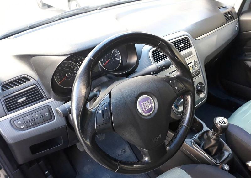 Fiat Grande Punto • 2009 • 160,000 km 4