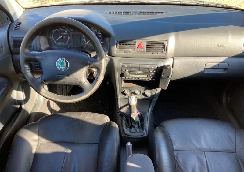 Škoda Octavia • 2004 • 336,500 km 2