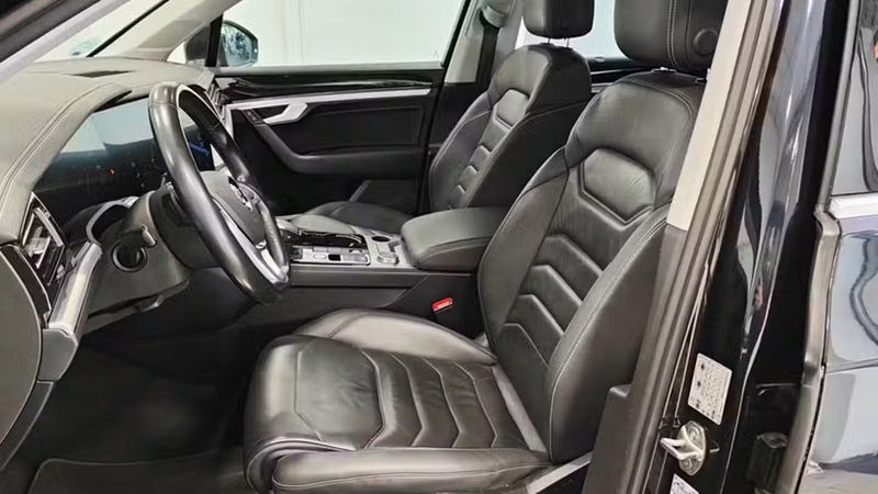 Volkswagen Touareg • 2019 • 170,134 km 6