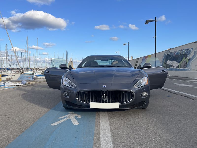 Maserati GranTurismo • 2013 • 86,000 km 12
