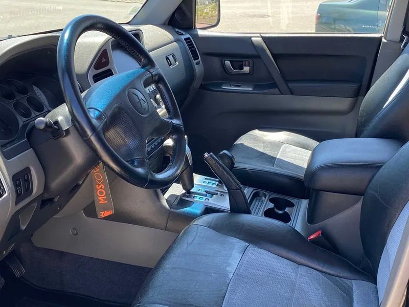 Mitsubishi Pajero Sport • 2005 • 207,000 km 3