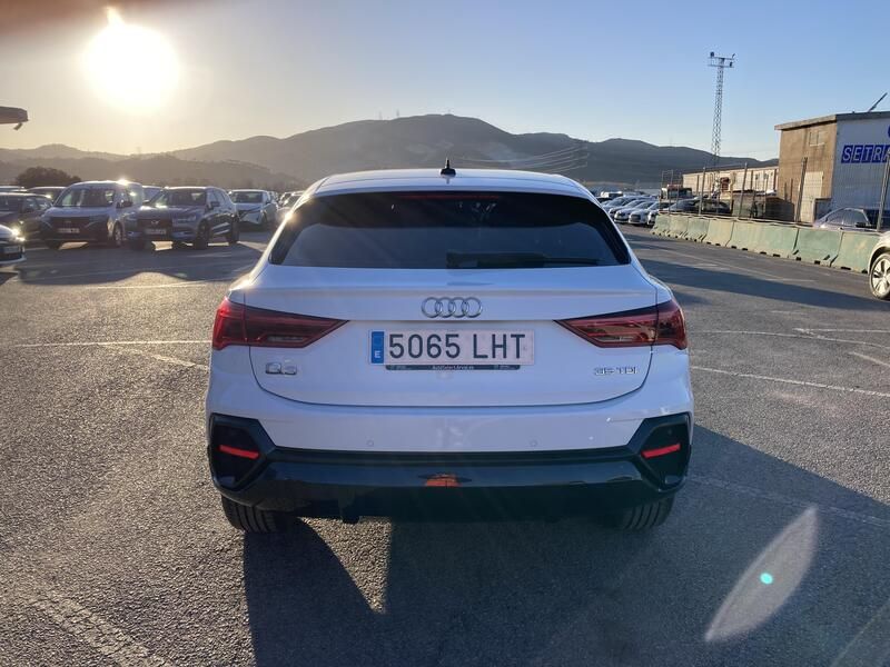 Audi Q3 • 2020 • 84,159 km 4