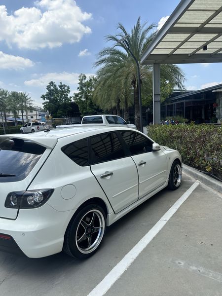 Mazda 3 • 2010 • 211,860 km 5