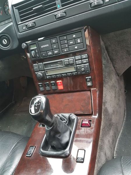 Mercedes-Benz SL • 1996 • 110,000 km 5