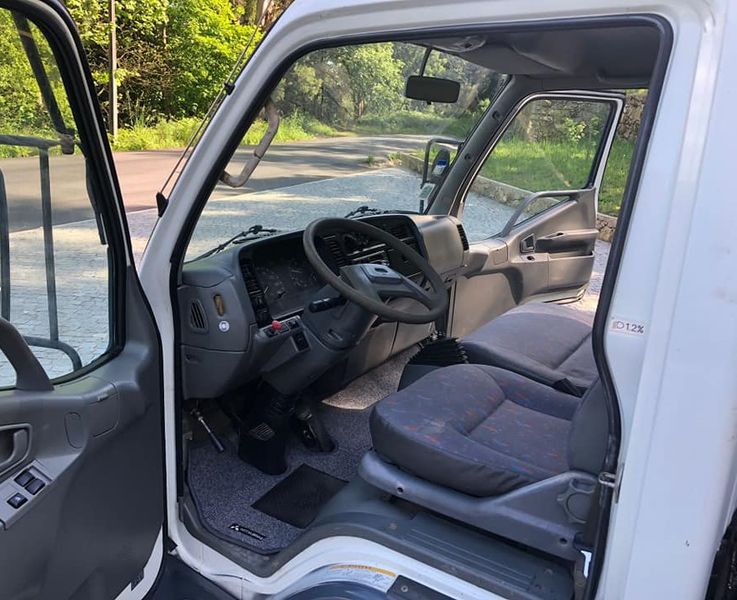 Mitsubishi Fuso canter • 2003 • 230,000 km 6