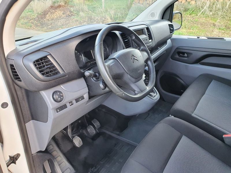 Citroën Jumpy • 2017 • 82,000 km 4