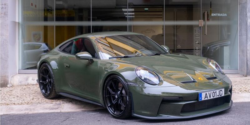 Porsche 911 • 2022 • 4,999 km 7