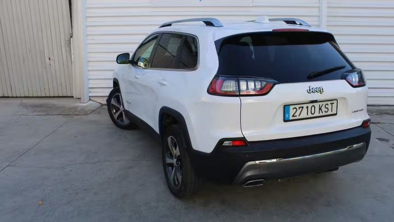 Jeep Cherokee • 2019 • 60,193 km 3