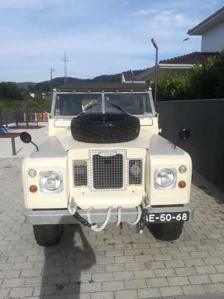 Land Rover LR2 • 1998 • 60,000 km 1