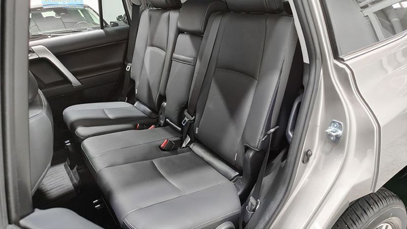 Toyota Land Cruiser • 2022 • 21,400 km 29