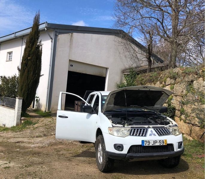 Mitsubishi L200 • 2010 • 300,000 km 3