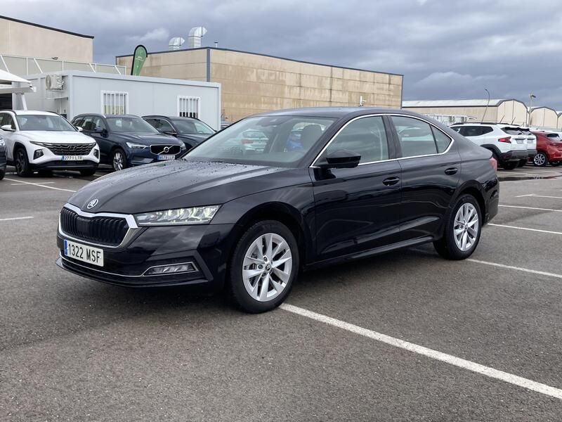 Škoda Octavia • 2024 • 19,152 km 1