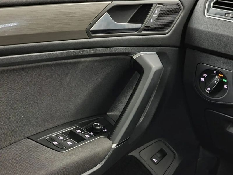 Volkswagen Tiguan • 2019 • 165,000 km 6