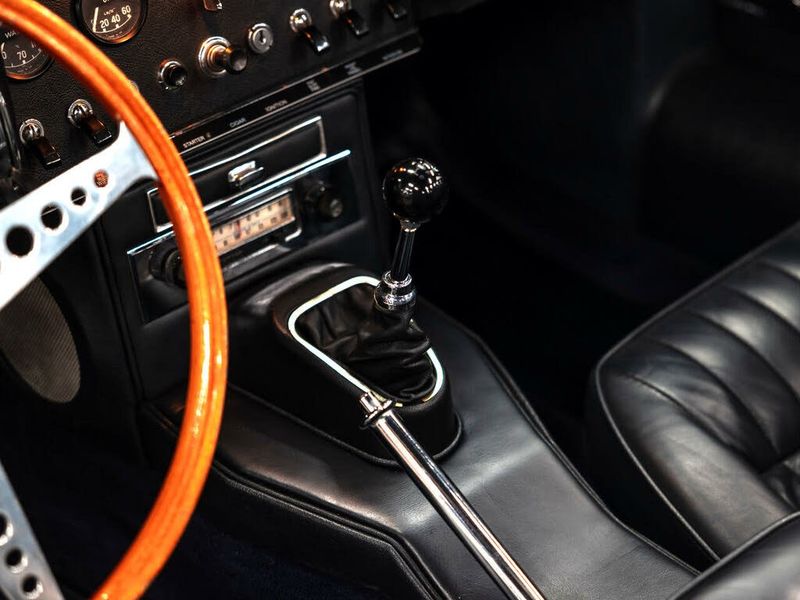 Jaguar E-PACE • 1967 • 42,690 km 19