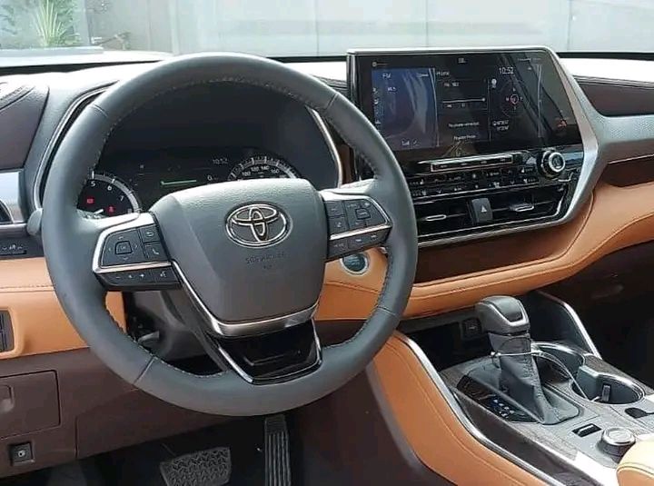 Toyota Highlander • 2021 • 0 km 2