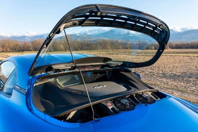 Renault Mégane • 2018 • 32,000 km 21