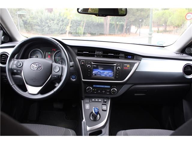 Toyota Auris • 2014 • 87,700 km 7