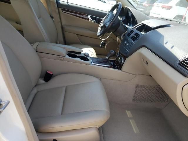 Mercedes-Benz C-Class • 2010 • 9 km 5