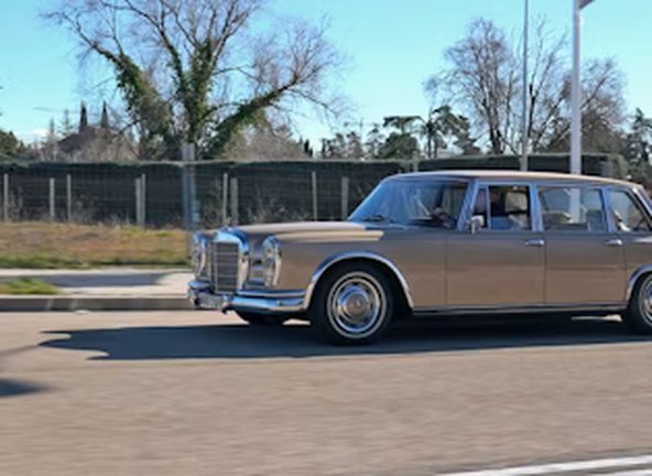 Mercedes-Benz S • 1964 • 77,500 km 7