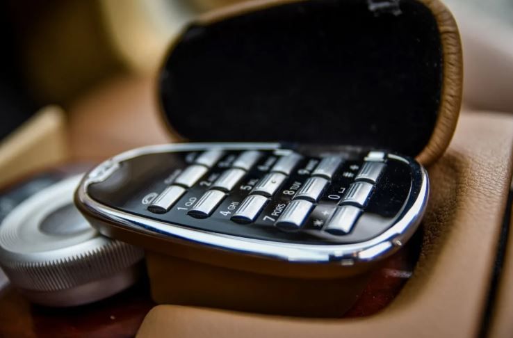 Mercedes-Benz S • 2009 • 130,000 km 8