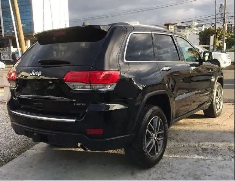 Jeep Grand Cherokee • 2017 • 91,000 km 11