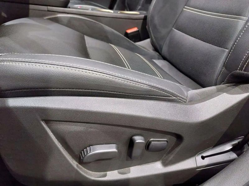 Renault 10 • 2023 • 13,838 km 6