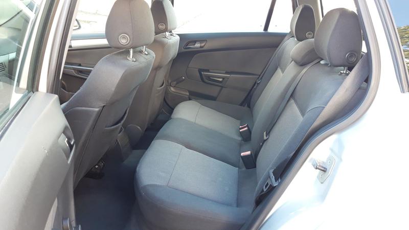 Opel Astra • 2006 • 292,000 km 5