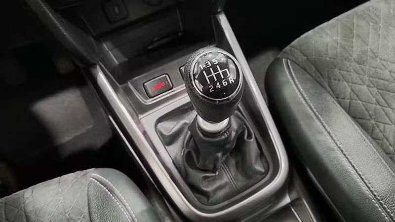 Suzuki Vitara • 2018 • 119,101 km 5