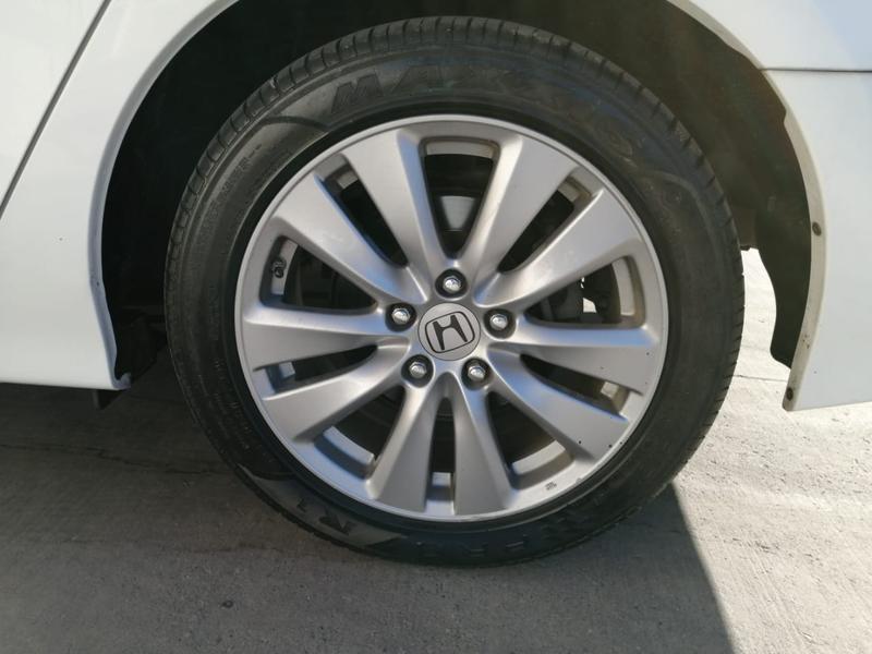 Honda Accord • 2012 • 104,662 km 10