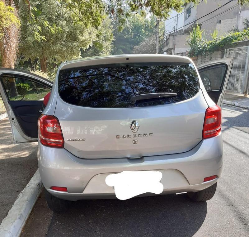 Renault Sandero • 2015 • 145 km 6