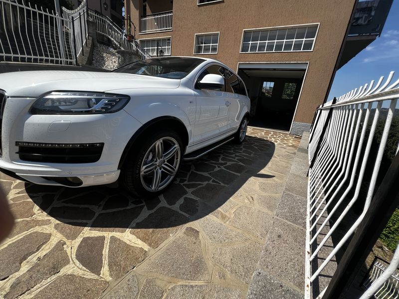 Audi Q7 • 2010 • 256,000 km 12