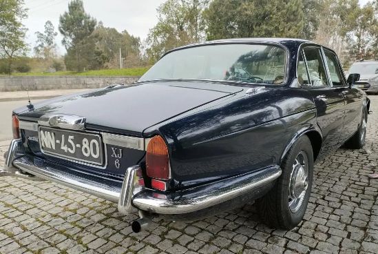 Jaguar XJ • 1974 • 130,000 km 3