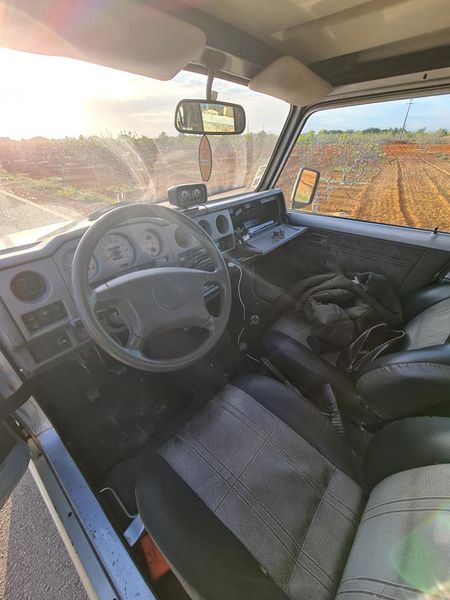 Suzuki Samurai • 1999 • 120,000 km 3